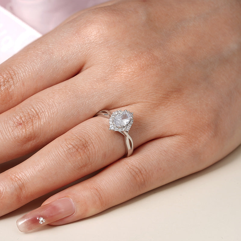 Gnoce Sparkling Four Prong Oval Halo Engagement Ring_5