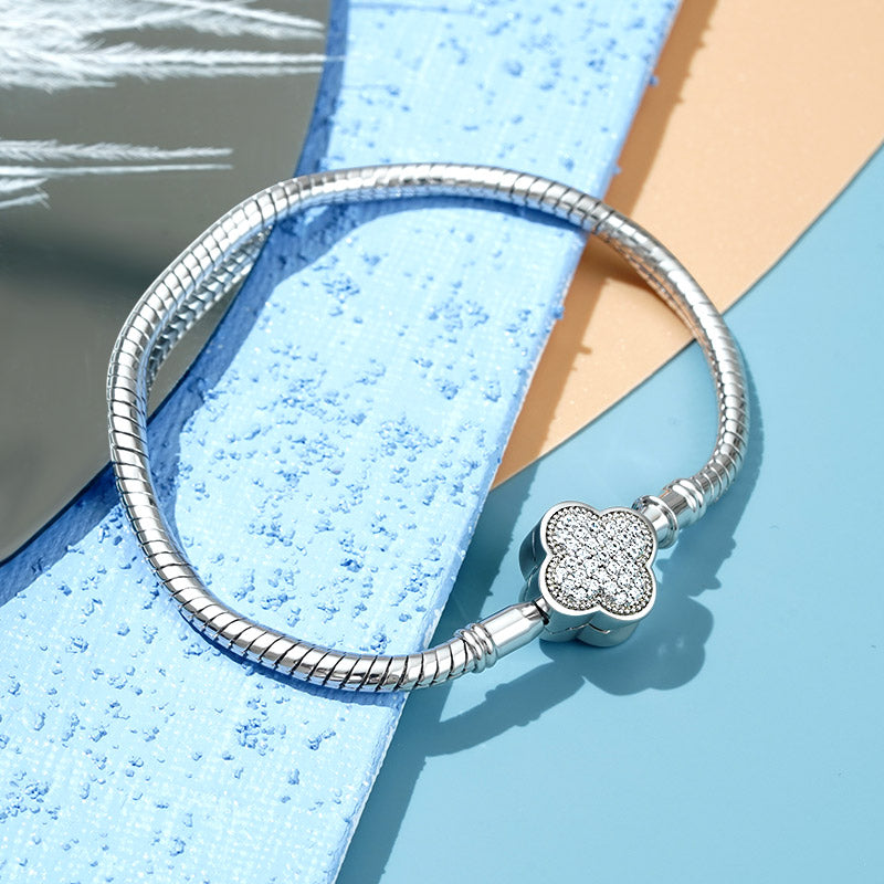 Gnoce Sparkling Lucky Clover Basic Snake Chain Bracelet_3