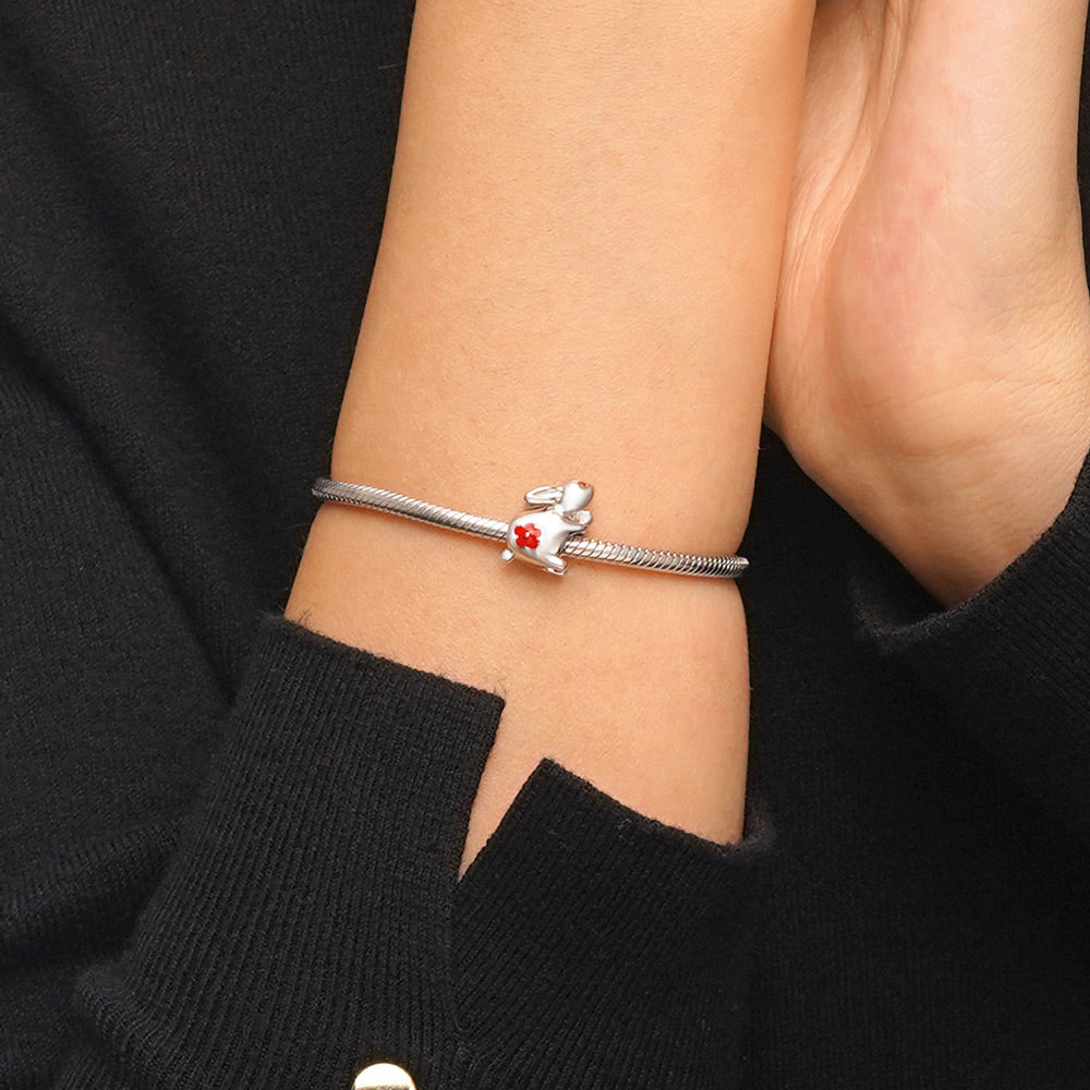 Gnoce Rabbit Red Flower Charm_5