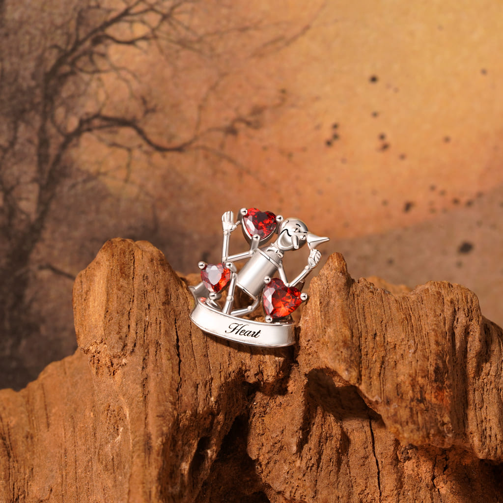 Gnoce The Wonderful Wizard of Oz Tin Woodman's Heart Charm_3