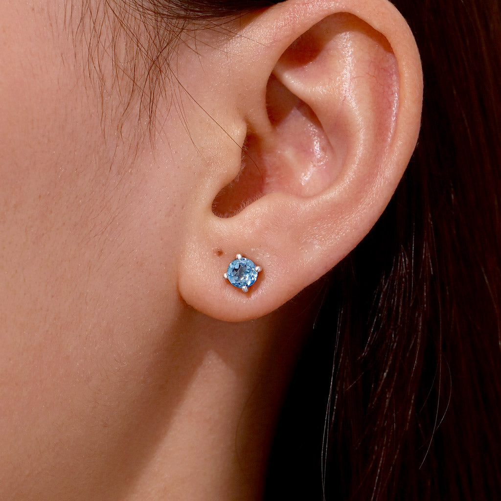 Gnoce Round Blue Topaz Stud Earrings_5