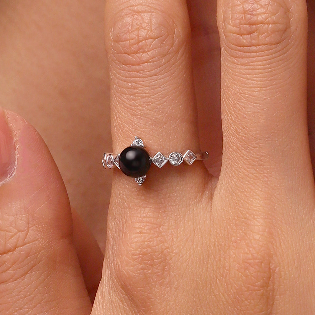 Gnoce Dark Black Pearl White Diamond Ring_5