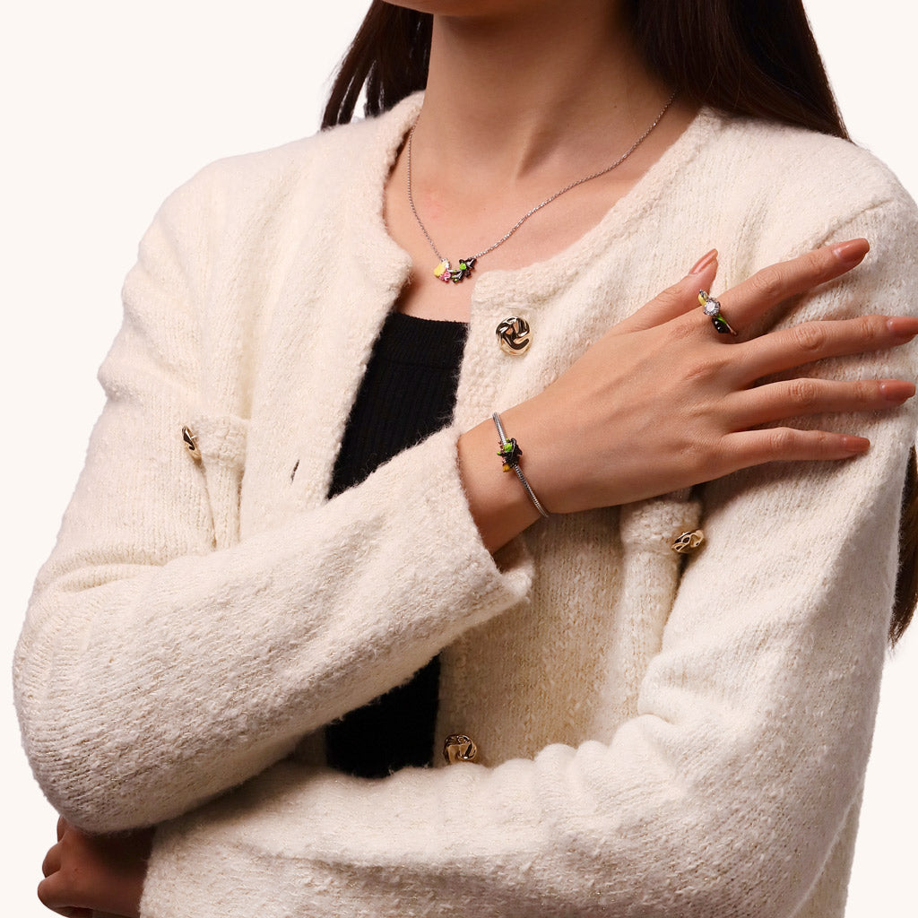 Gnoce Wicked Elphaba Flying On a Broom Charm with Diamond_4