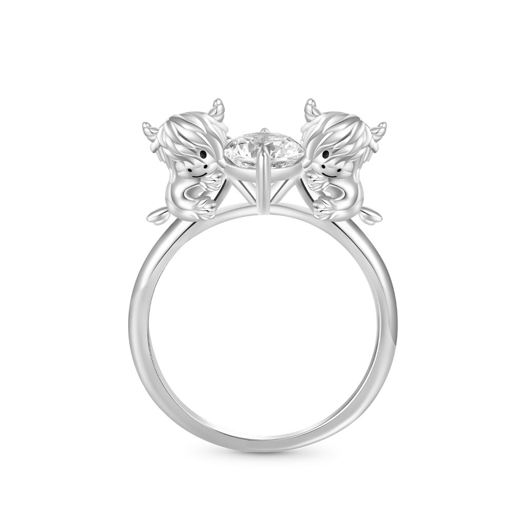 Gnoce Highland Cow Hug White Diamond Ring_1