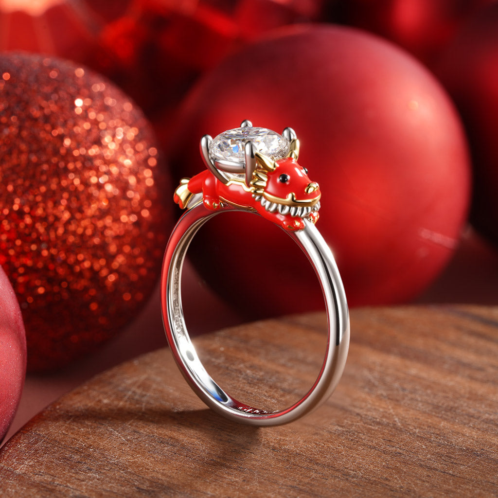 Gnoce Dragon Embraces Moissanite Round Cut Ring_7