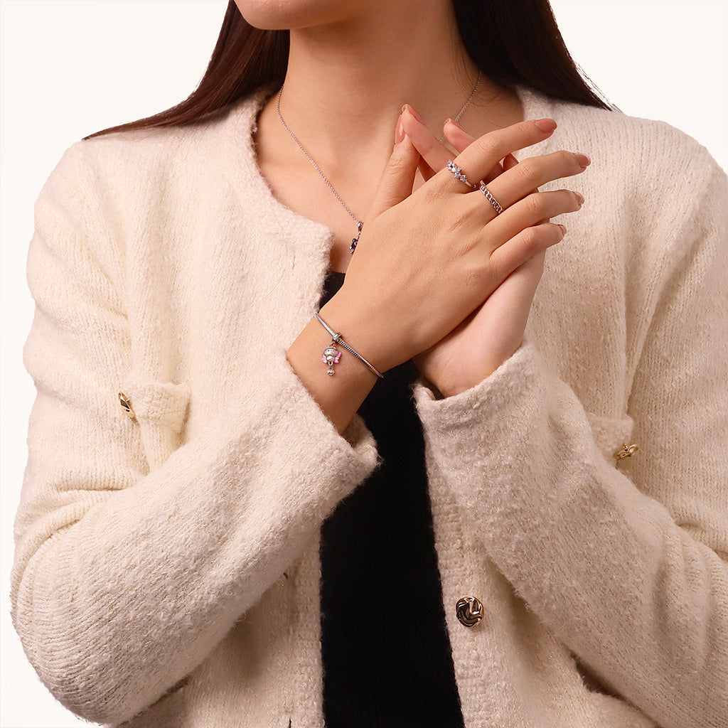 Snowy the Cat Angel Pendant_5