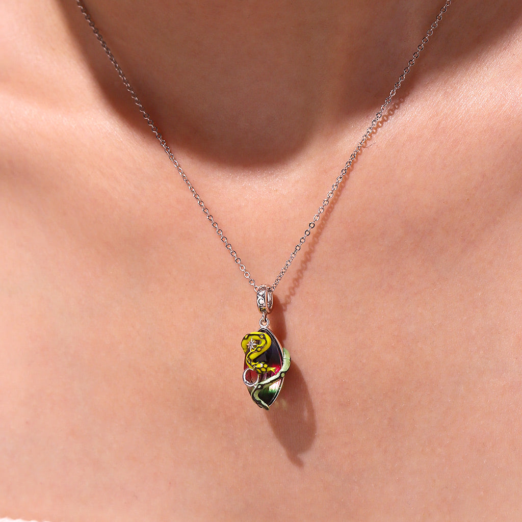 Gnoce Glow-in-the-Dark Snake Pendant Dangle Charm_6
