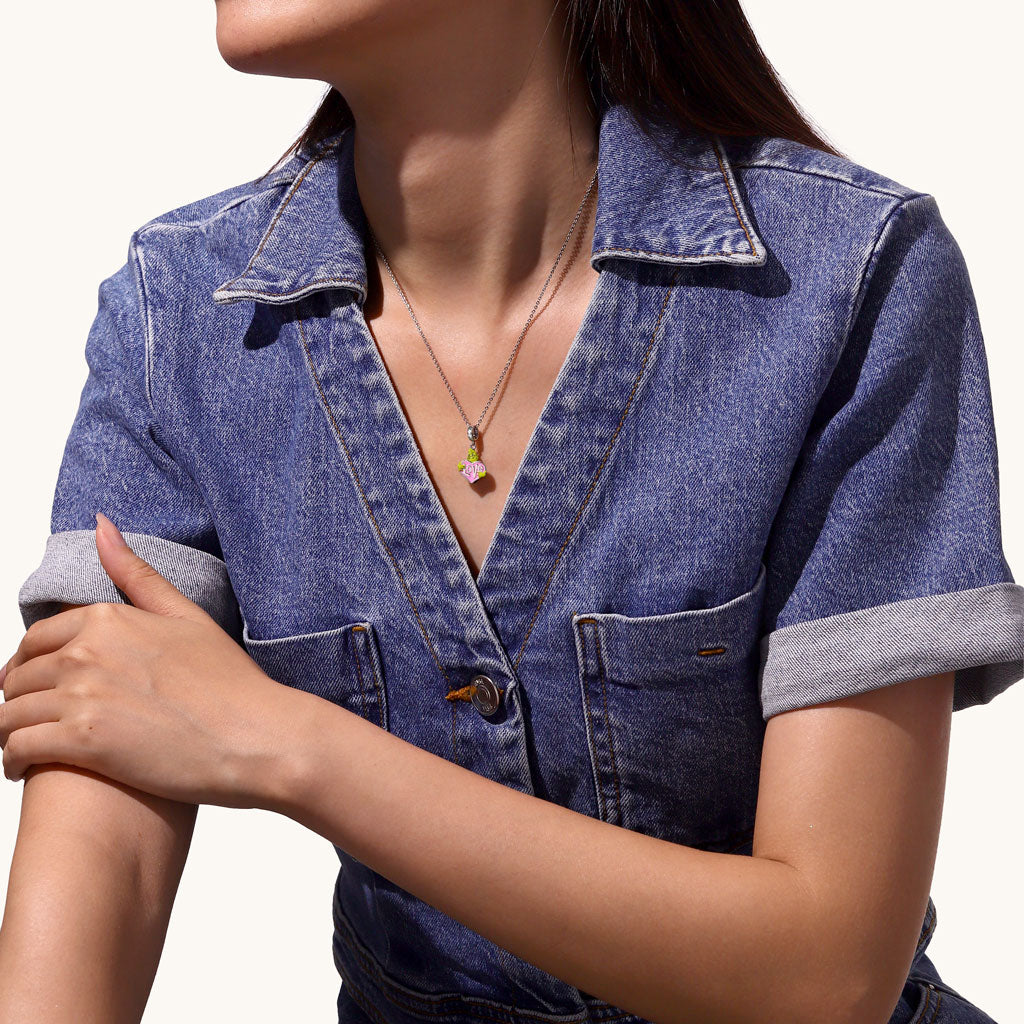 Gnoce Grinch Love Heart Pendant Dangle Charm_4