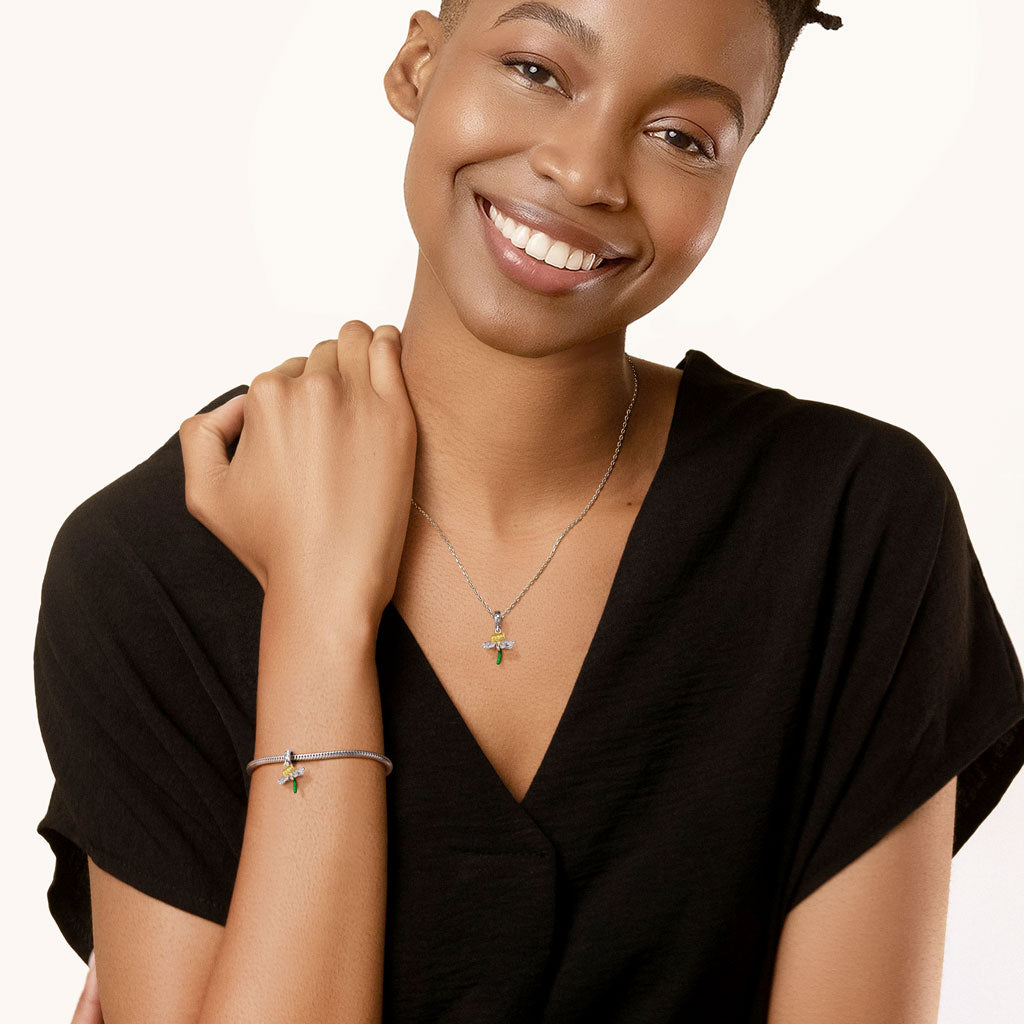 Gnoce The Cat in Daisy Charm_2