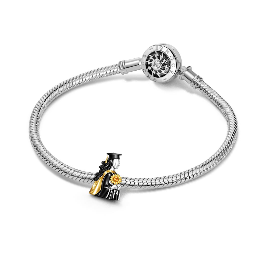 Gnoce Graduation Season Holding Sunflower Charm_3