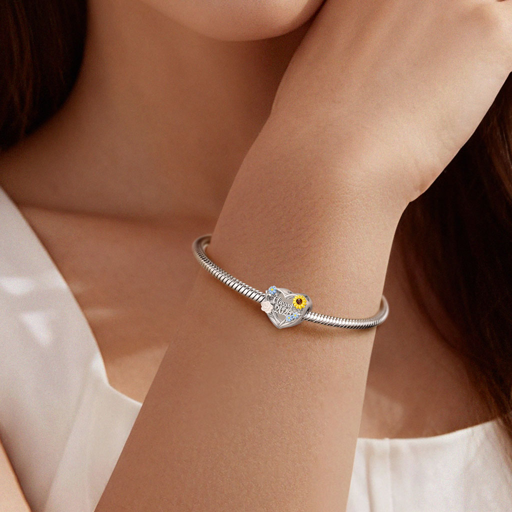 Gnoce Graduation Flower Heart Personalized Photo Charm_2