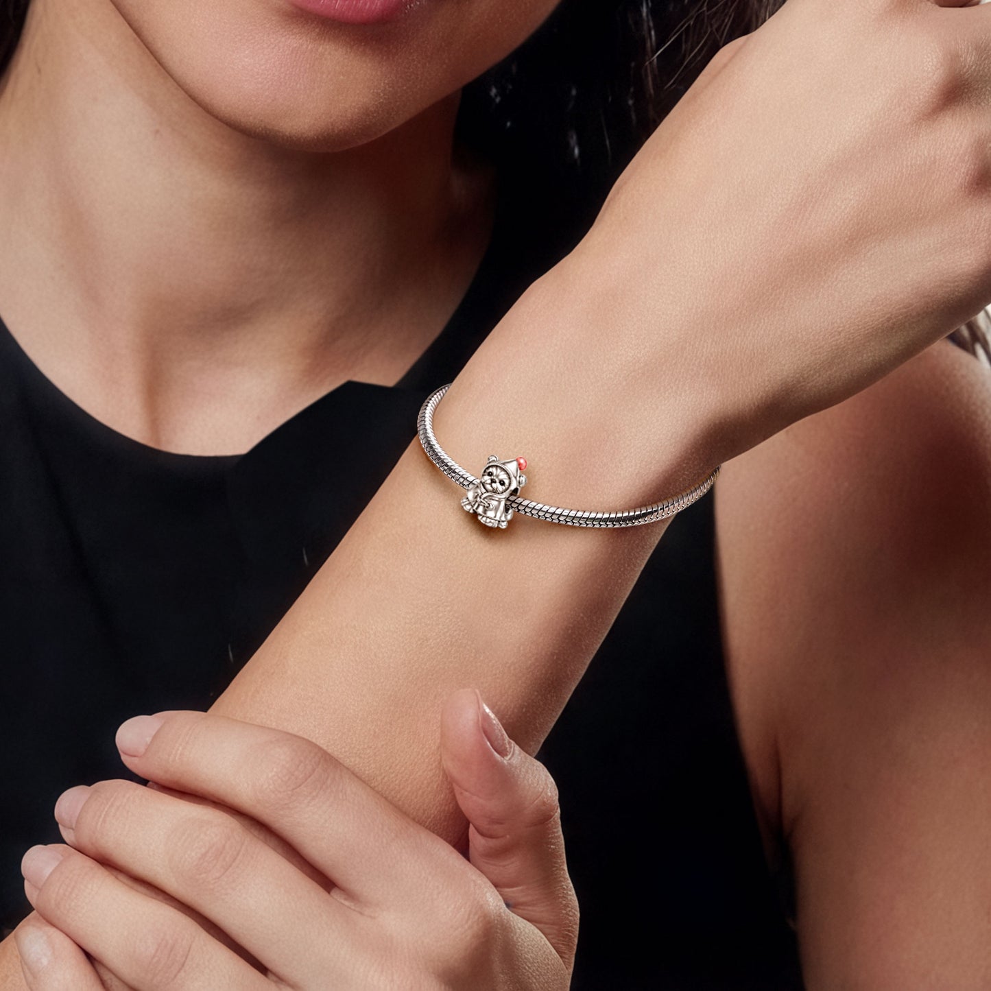 Gnoce Cloak Puppy Engravable Charm_2