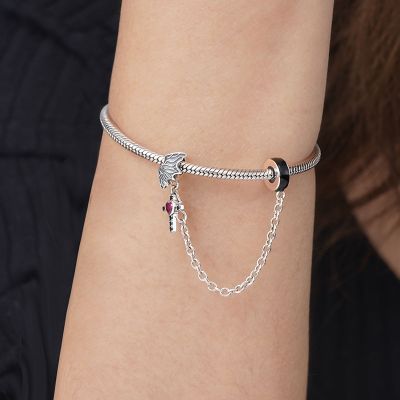 Cadena de Seguridad Con Forma de Ala Y Cruz