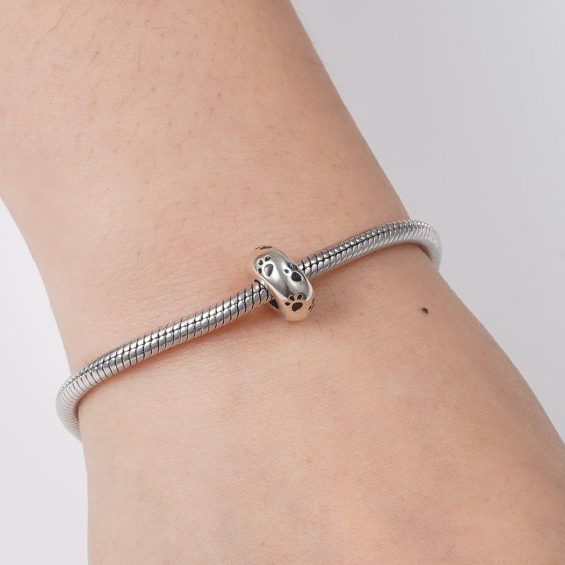 Charm Colgante con forma de patas