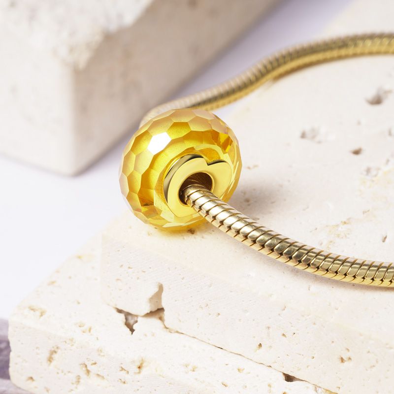 Charm Colgante Zircón Natural