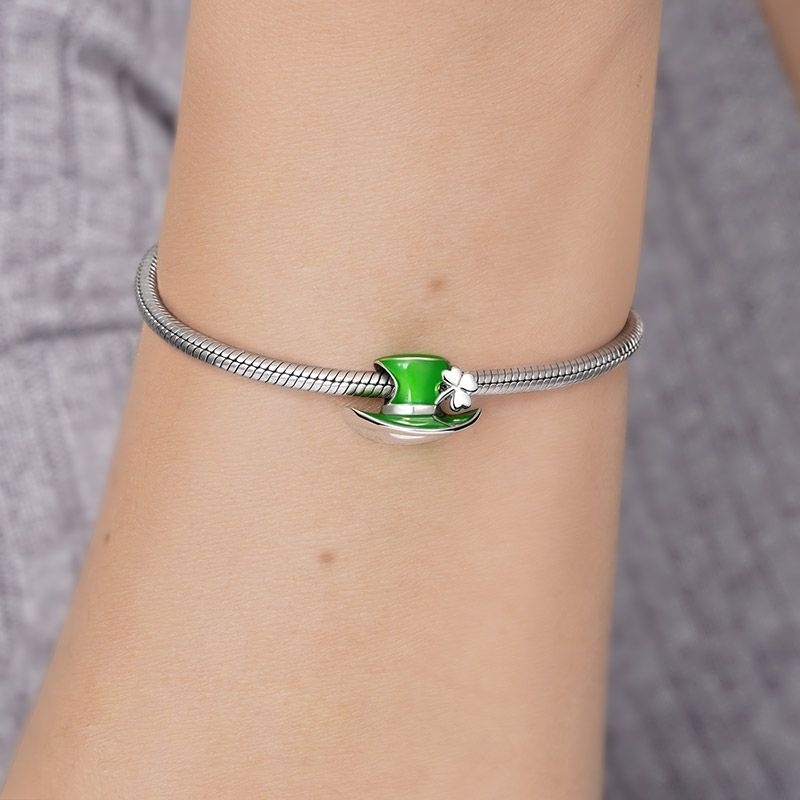 Charm Colgante Sombrero Verde
