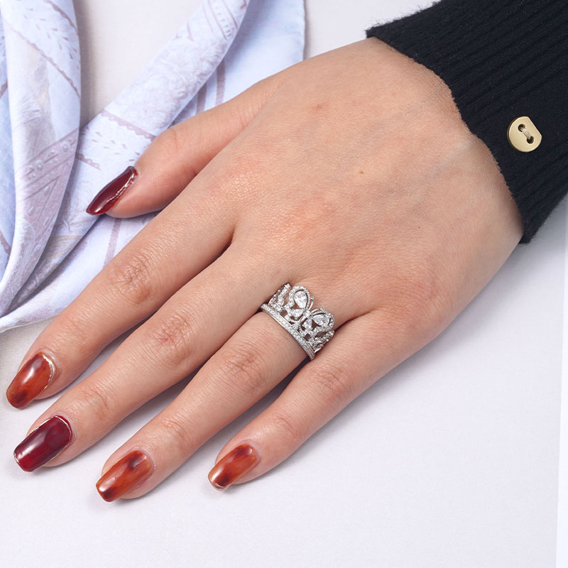 Anillo Corona de Mariposa