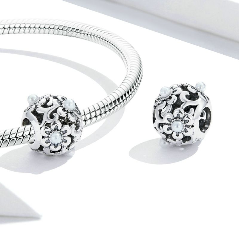 Charm Colgante Perlas Florales
