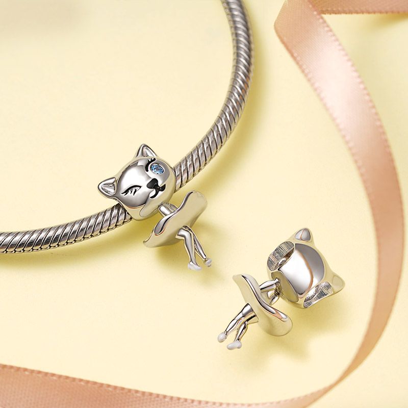 Colgante de Gato de Actriz