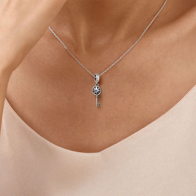 Colgante Llave con Estrella