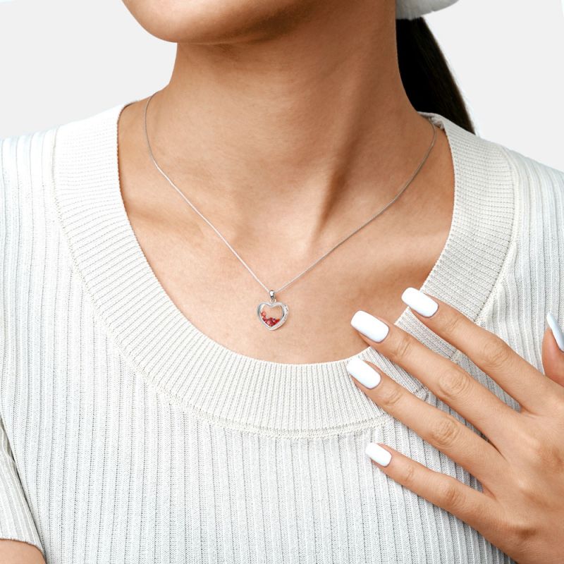 Collar De Piedras De Nacimiento En Forma De Corazón