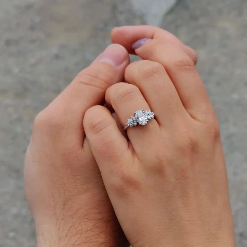 Anillo De Compromiso Talla Oval