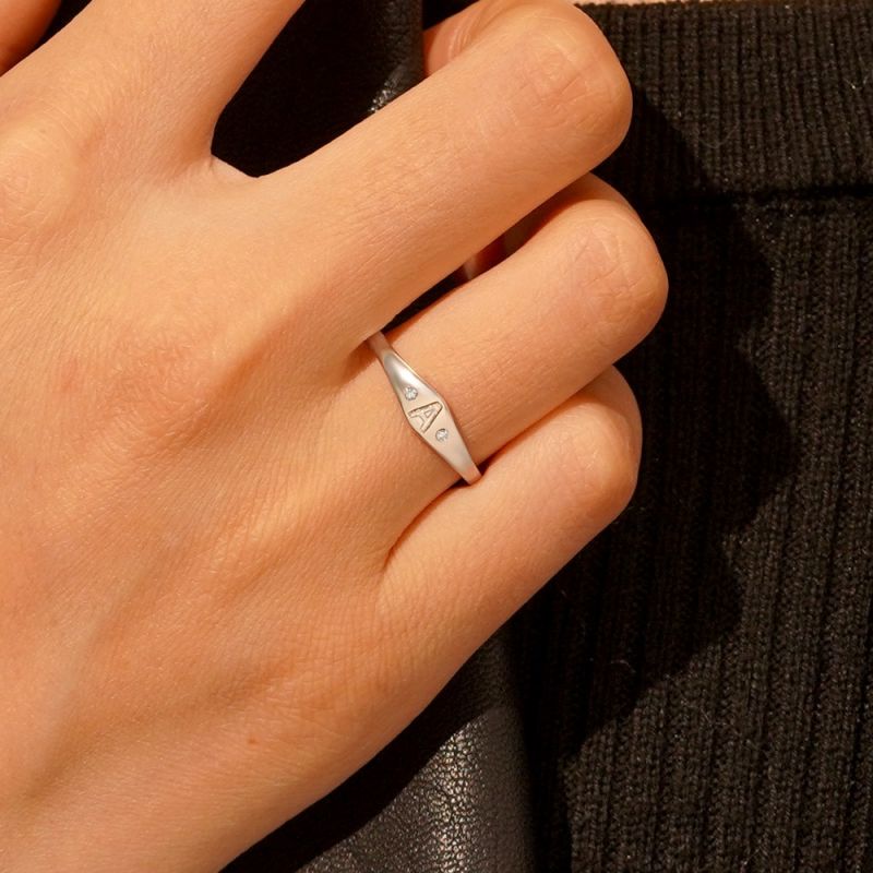Anillo Letra Simple