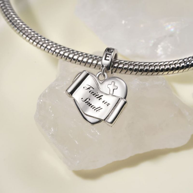 Colgante Corazón Religioso