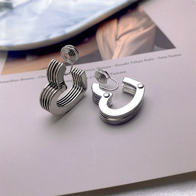 Clips de Oreja Corazón Multicapa