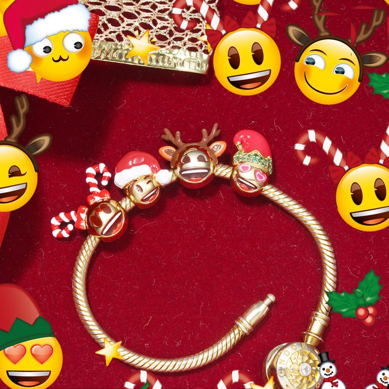 Charm emoji Sombrero de Papá Noel Cara Sonriente