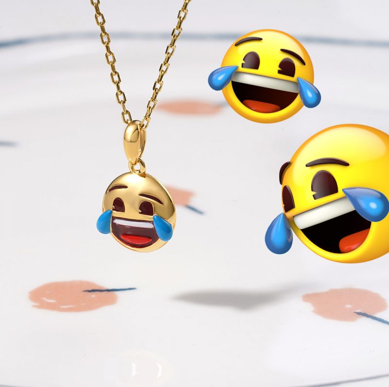 Collar Cara Riendo con Lágrimas