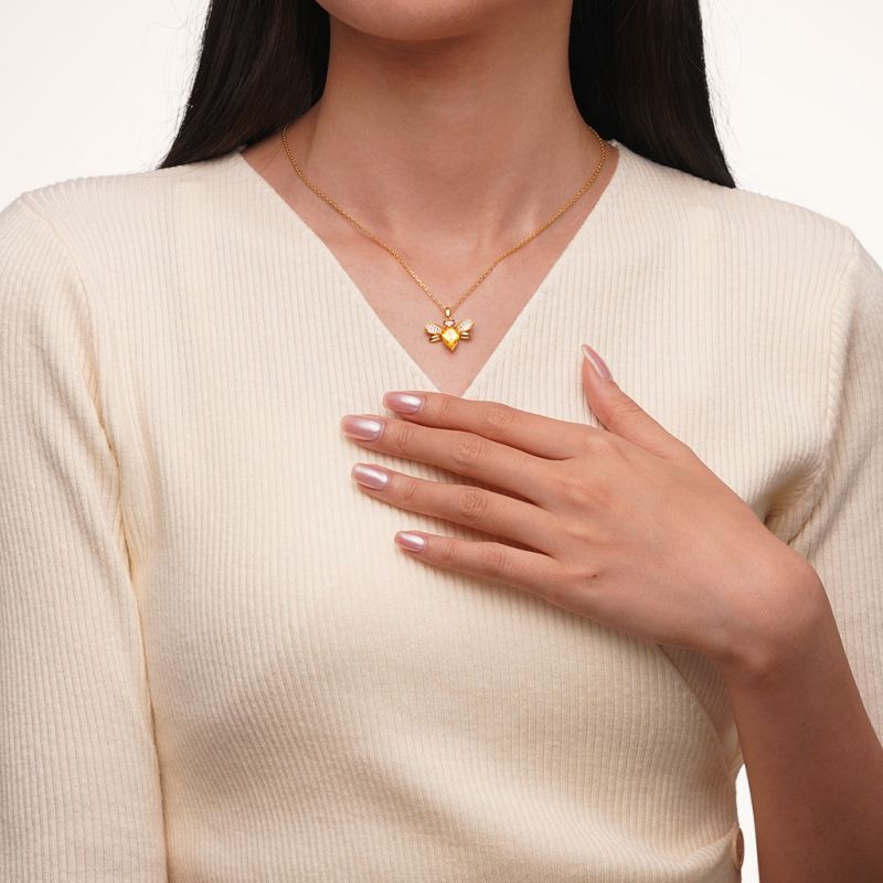 Collar de Abeja bañado en Oro de 18K