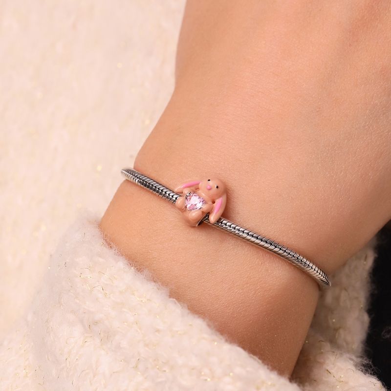 Charm Conejito Beige Abraza el Amor