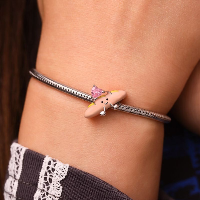 Charm Baguette Abraza el Amor
