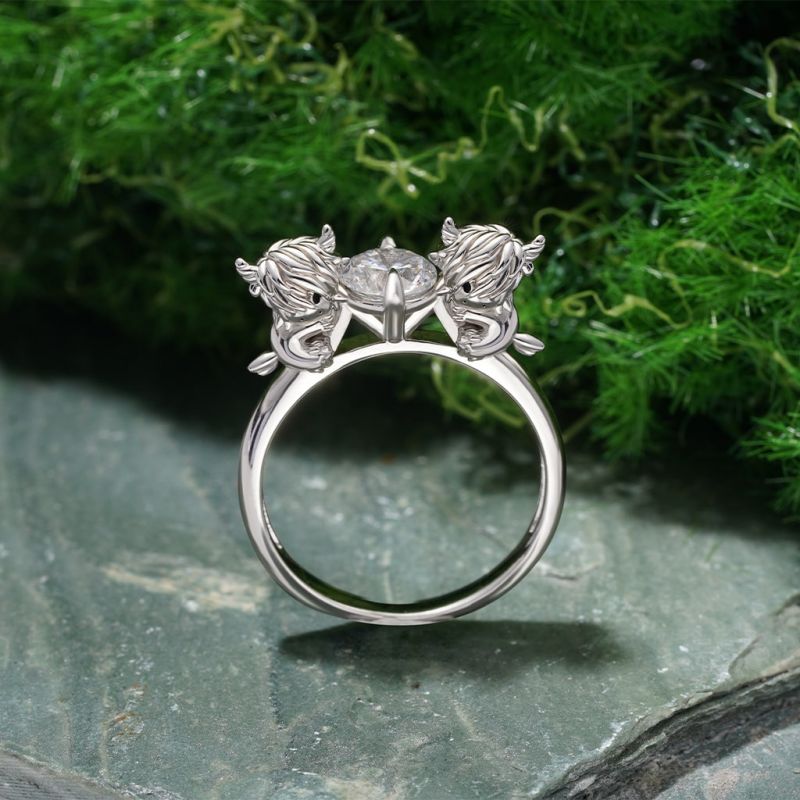 Anillo de Diamante Blanco Abrazo de Vaca