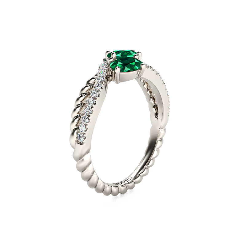 Anillo Infinito Torcido Esmeralda Ovalada