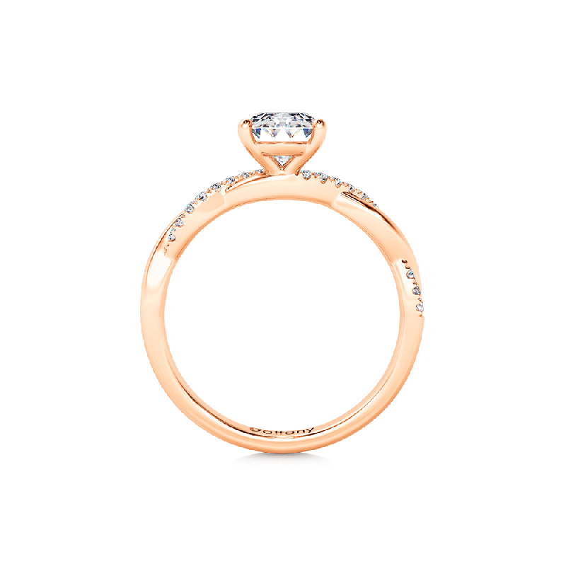 Anillo Solitario Oval Infinito Torcido