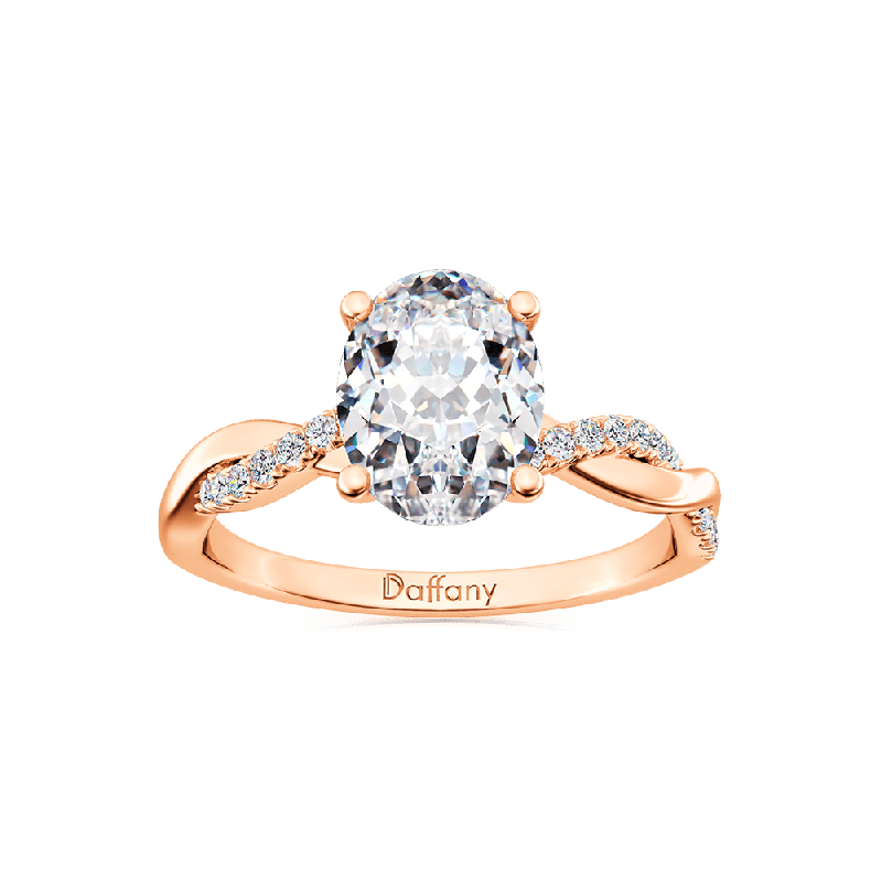 Anillo Solitario Oval Infinito Torcido