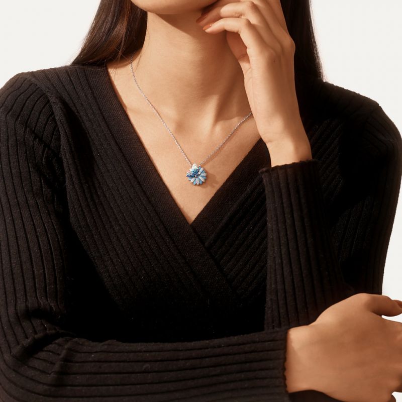 Collar Mariposa Margarita