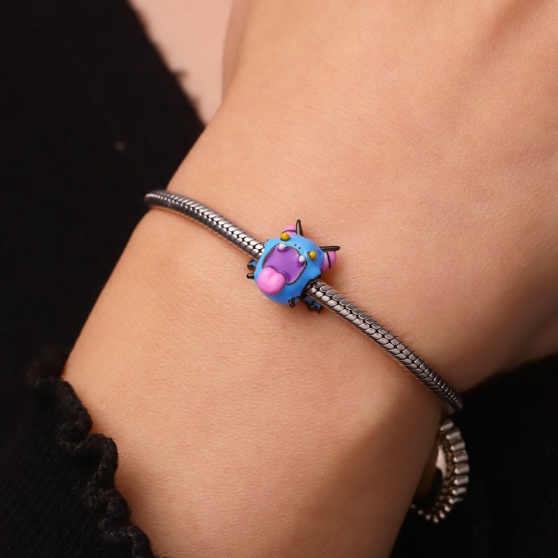 Charm Murciélago