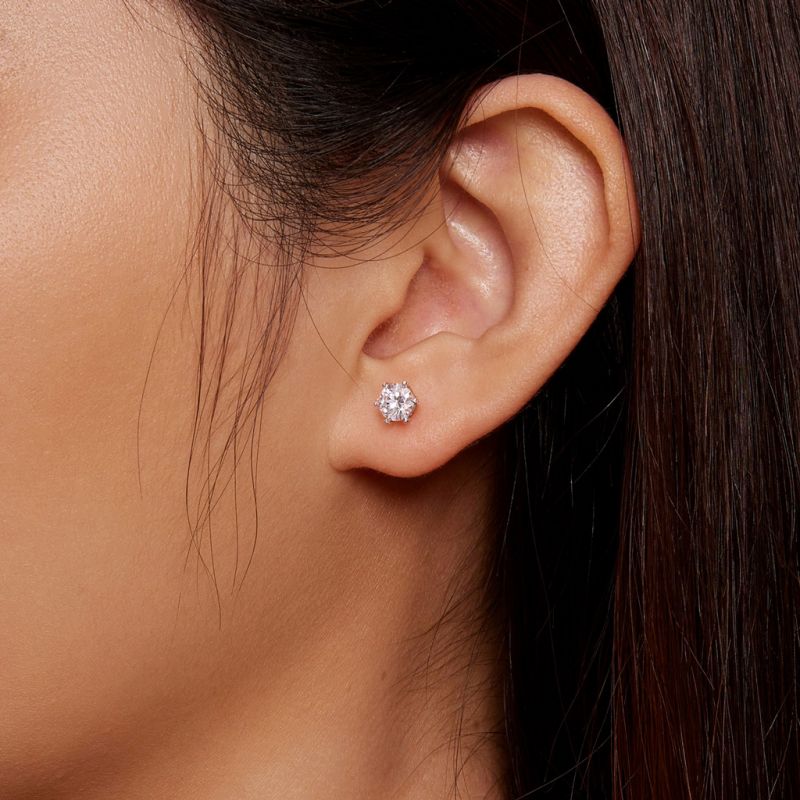 Aretes de Moissanita VVS con Corte Redondo