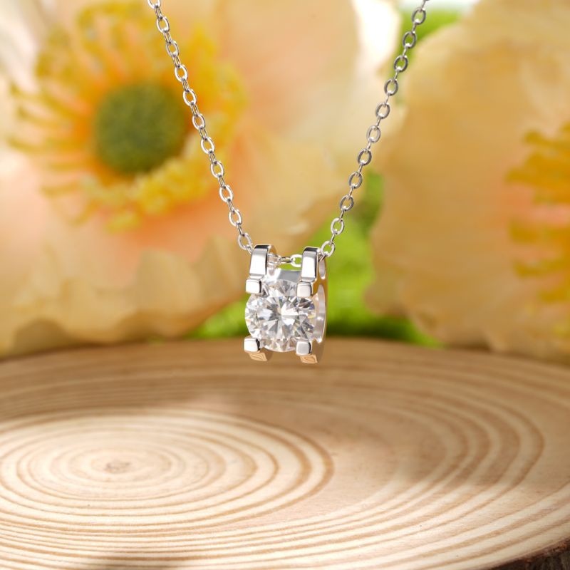 Collar de Moissanita Solitaire de 3CT Brillante