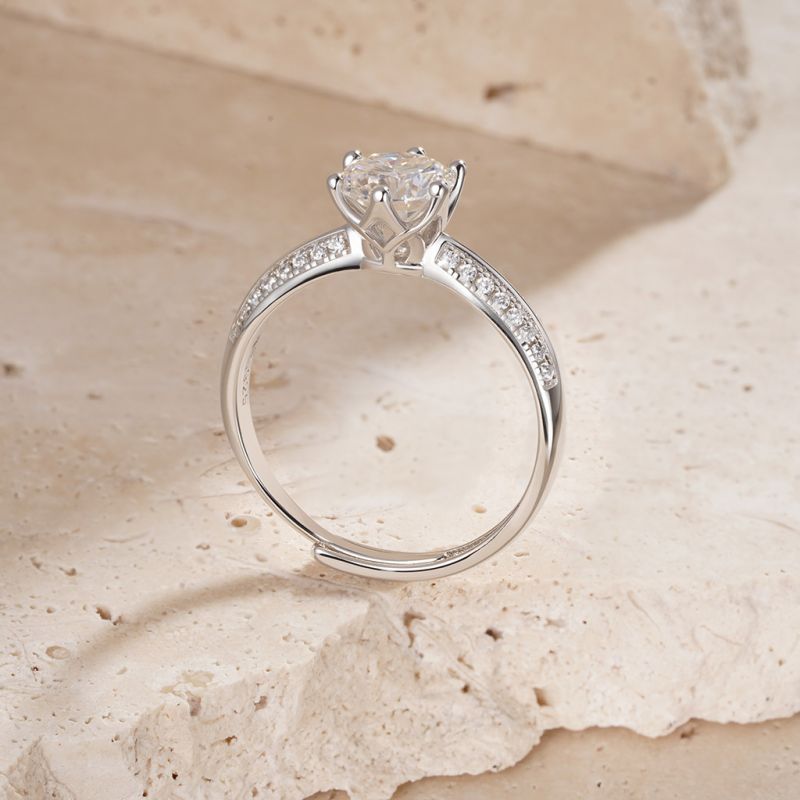 Anillo Catedral de Moissanite VVS de 1 Ct