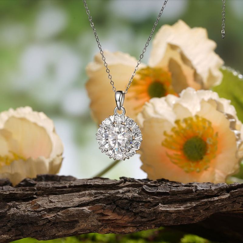 Collar de Girasol de Moissanite de 5 Ct Brillante
