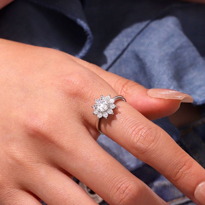 Anillo Copo de Nieve de Moissanite VVS de 1 Ct Color D