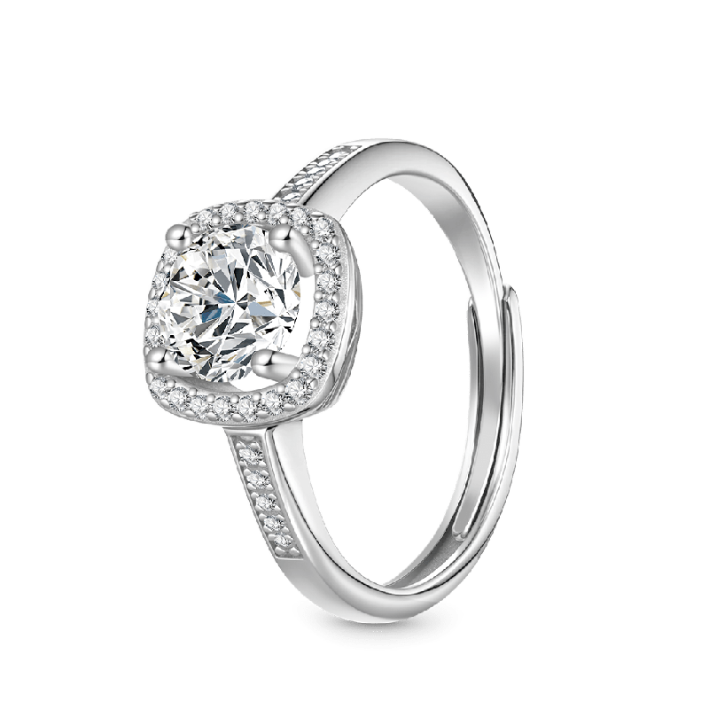 Anillo de Compromiso Halo Clásico de Moissanite VVS