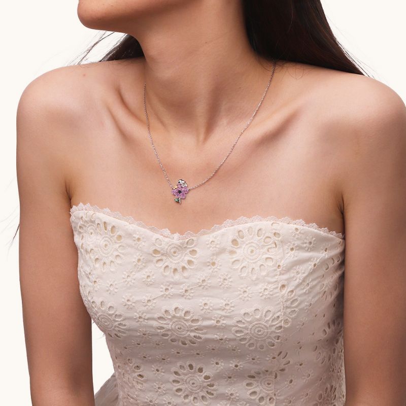 Collar Diamante Snoopy Flor