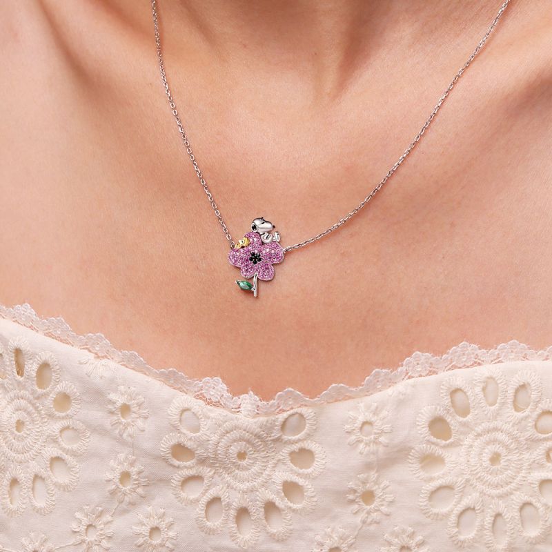 Collar Diamante Snoopy Flor