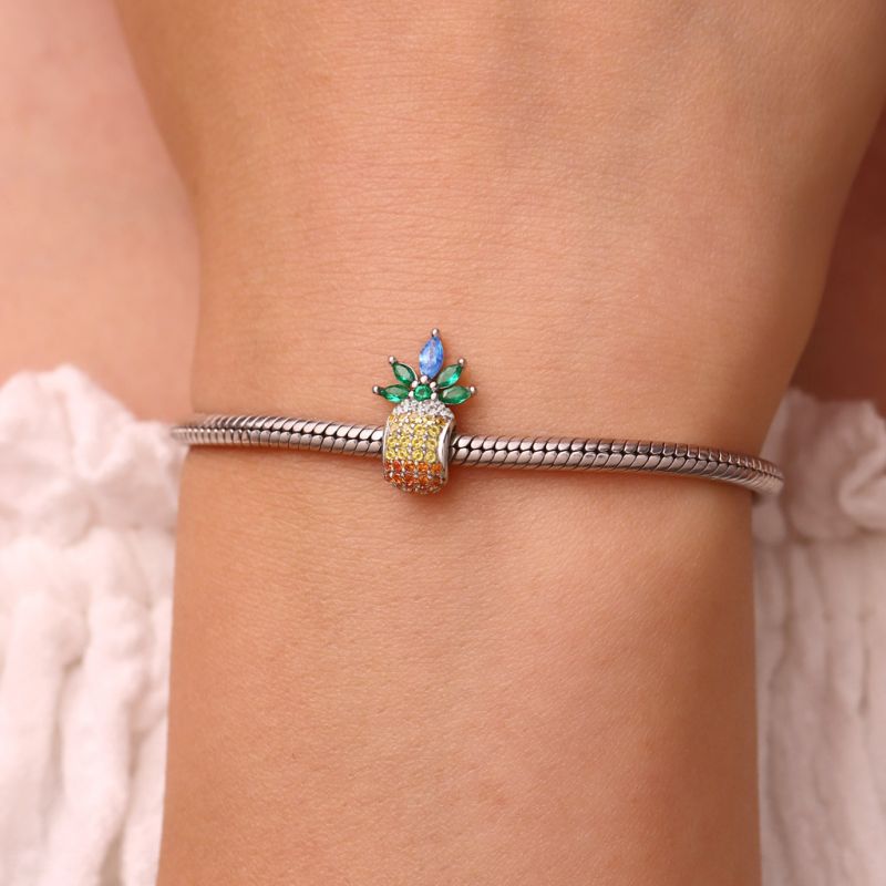 Charm Diamante Completo Piña