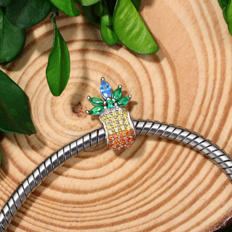 Charm Diamante Completo Piña